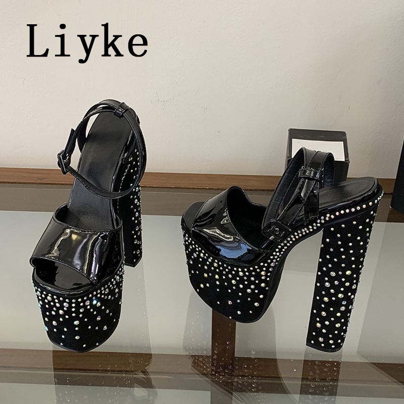 Sandálias Femininas Liyke Fash - Wedding Super avaliação e preço