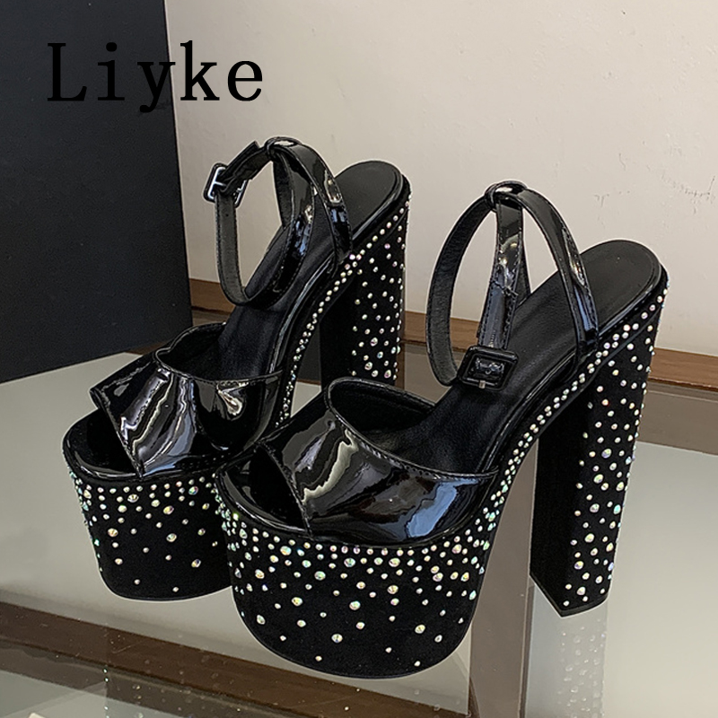 Sandálias Femininas Liyke Fash - Wedding Super avaliação e preço